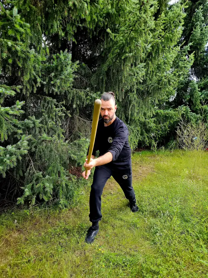 Trening szermierki bronią białą